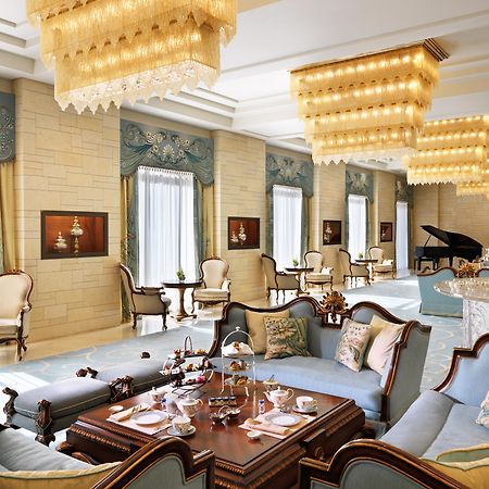 Jumeirah Messilah Beach Kuwait Kuwait City Eksteriør bilde The Imperial Lounge at the airport