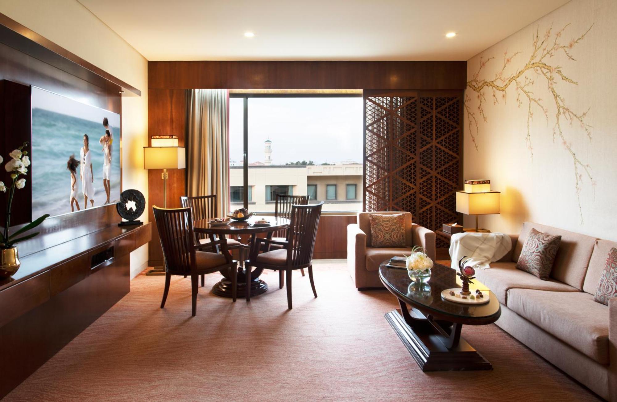Jumeirah Messilah Beach Kuwait Kuwait City Eksteriør bilde A suite at The Park, Hyderabad