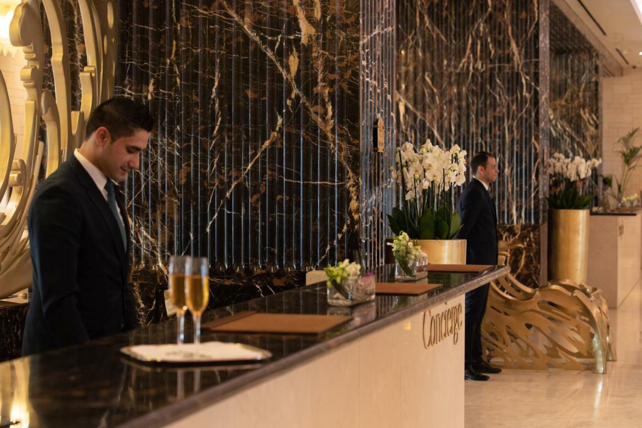Jumeirah Messilah Beach Kuwait Kuwait City Eksteriør bilde Concierge at the Four Seasons Hotel, London